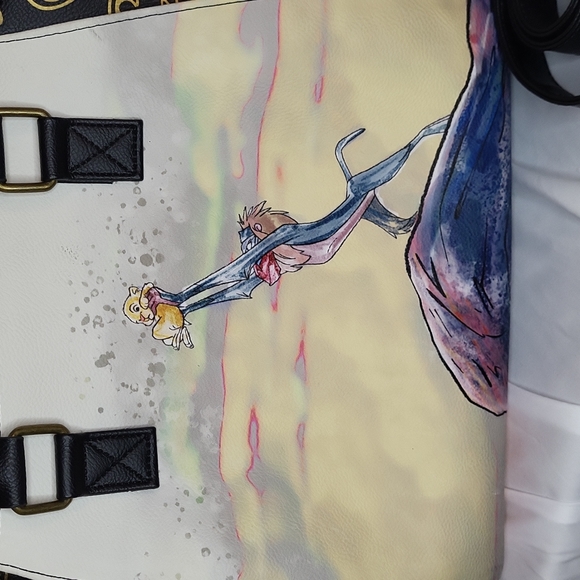 Lion King Loungefly Handbag like new only collected long strap still wrapped up - Picture 3 of 16